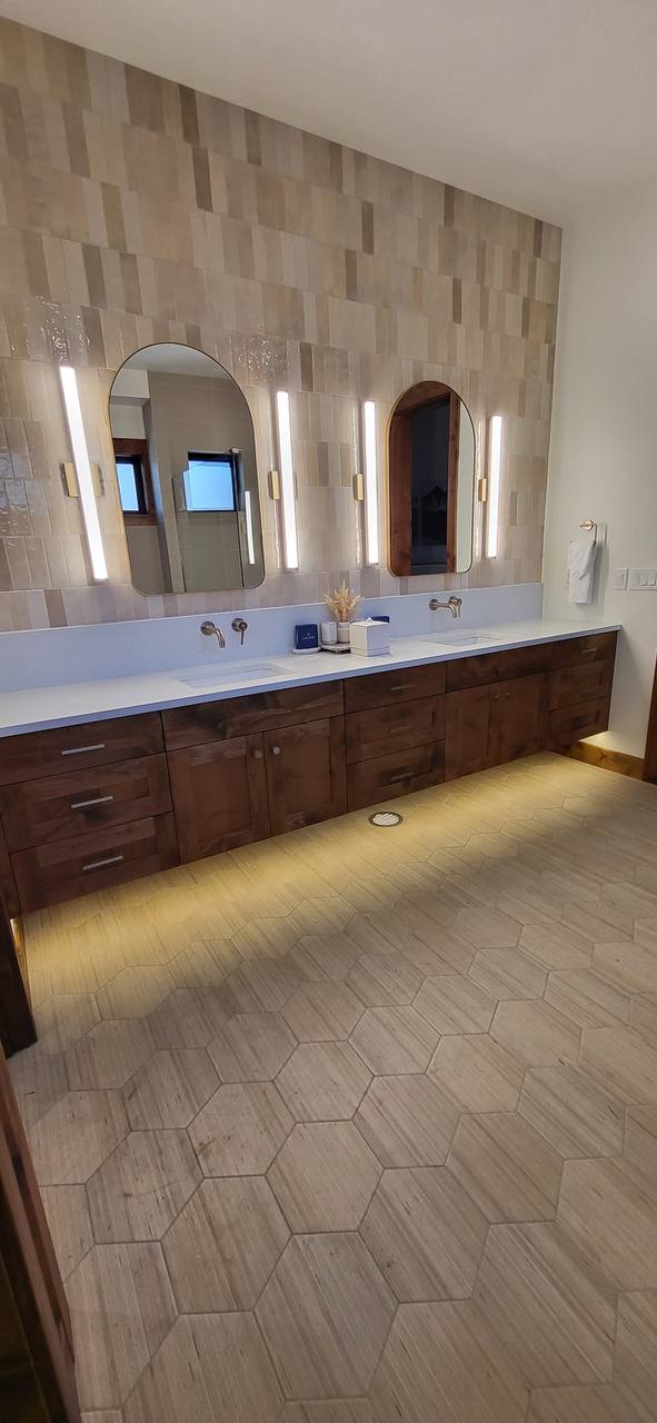 Double vanity with hex floor