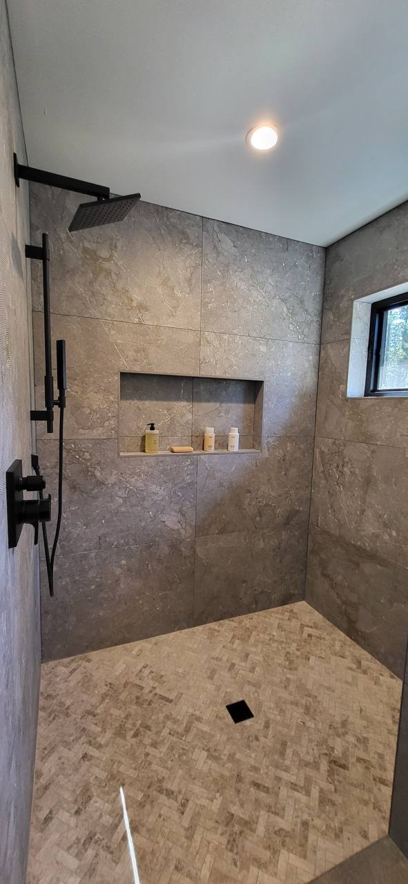 Stone niche shower